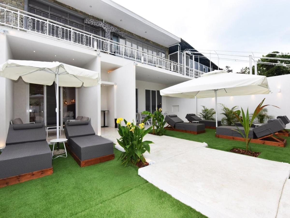 4 Elements Seaside Luxury Suites By Rentalspro Services Nea Moudania Halkidiki Exterior photo